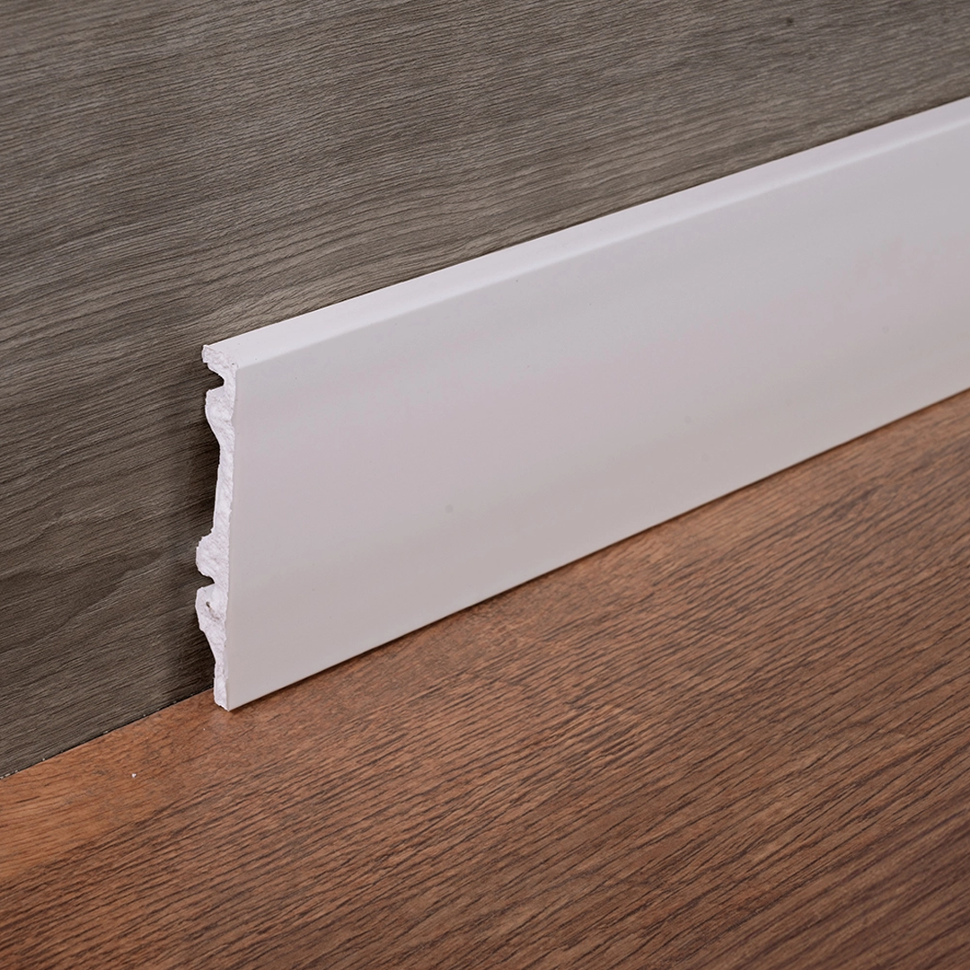 Zocalo EPS 10cm color blanco por varilla 2,50m
